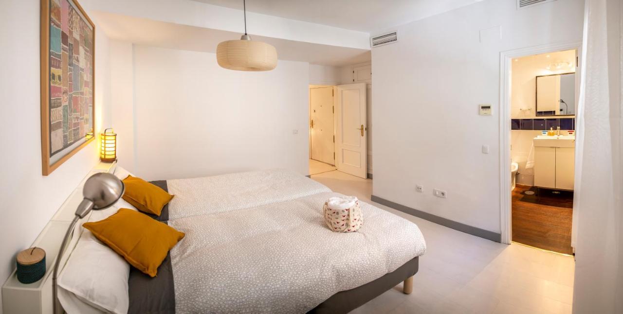 Centuria Macarena, Apartamento Duplex Leilighet Sevilla Eksteriør bilde