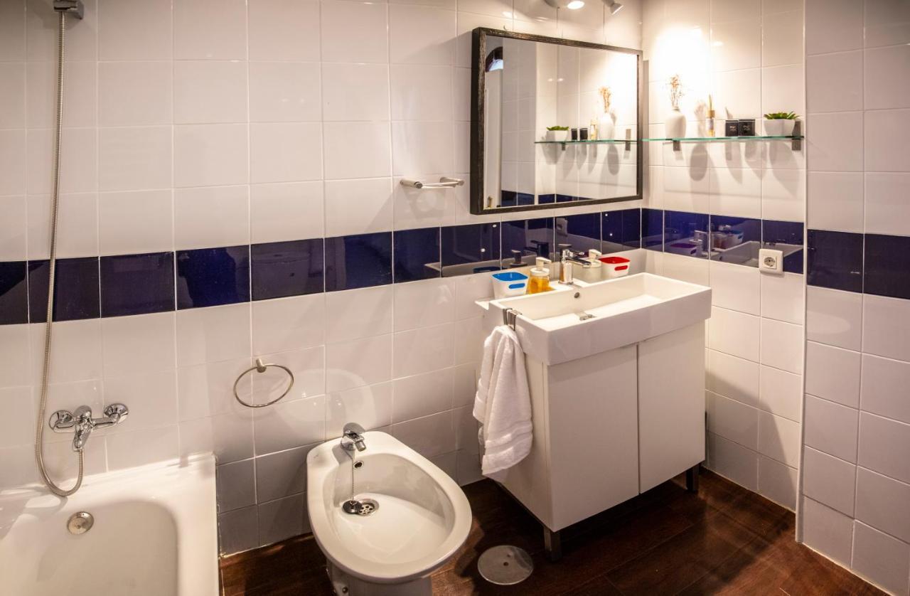 Centuria Macarena, Apartamento Duplex Leilighet Sevilla Eksteriør bilde